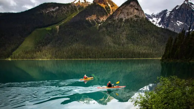 BC Coast kayaking mountains