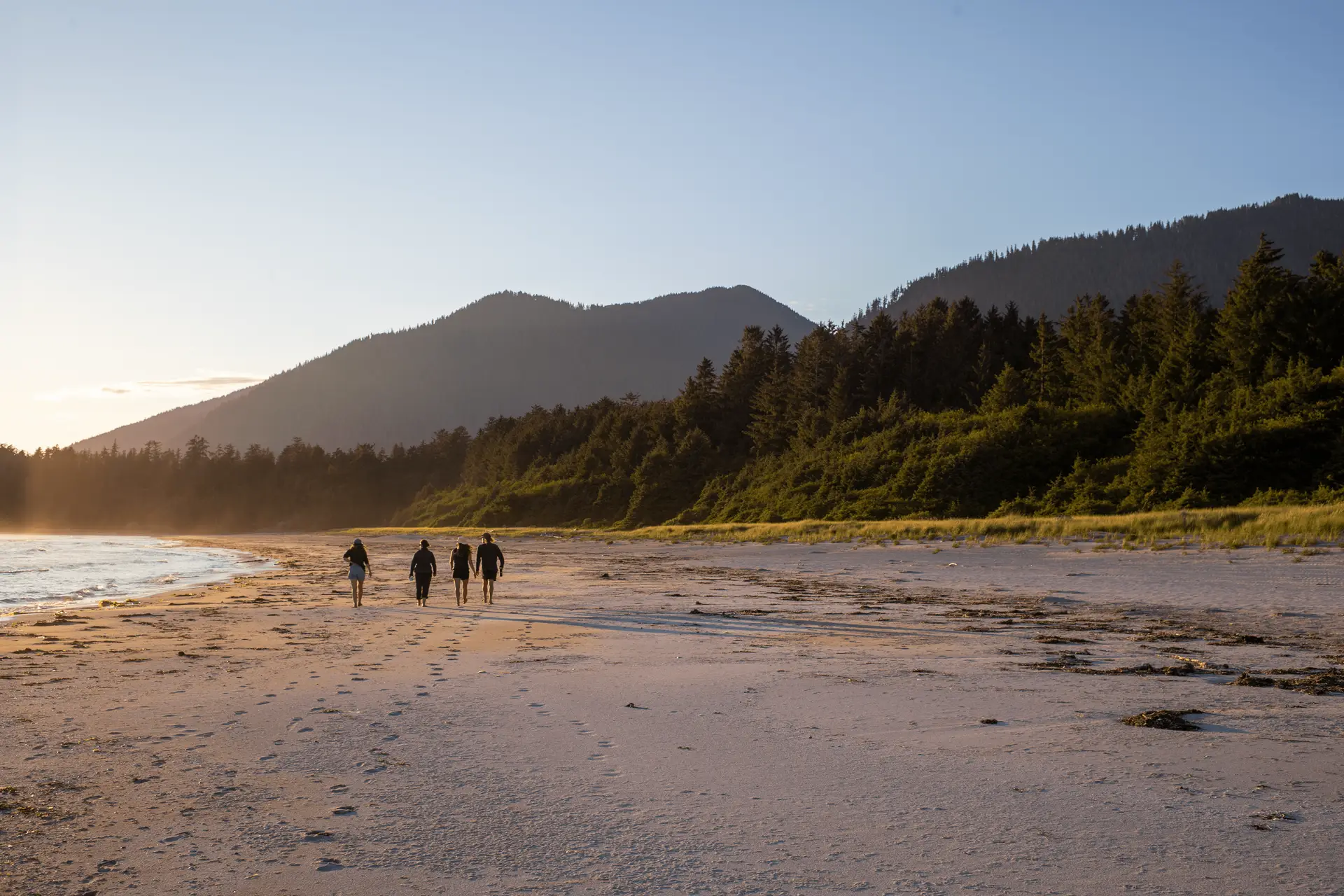 You are currently viewing Paddling within the Ahousaht Hahoulthee